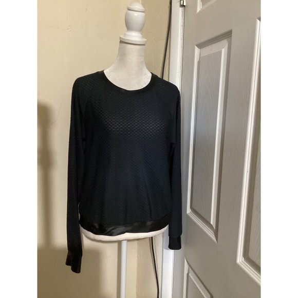 Koral Tops - Koral Women Black Honeycomb Mesh Satin Trim Long Sleeve Activewear Top Small